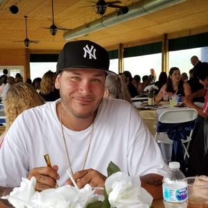 Meet your Posher, Christopher